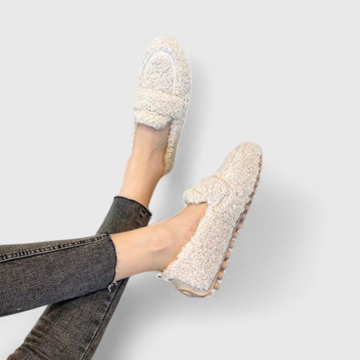 Solene | Warm Slippers With Elegant Design