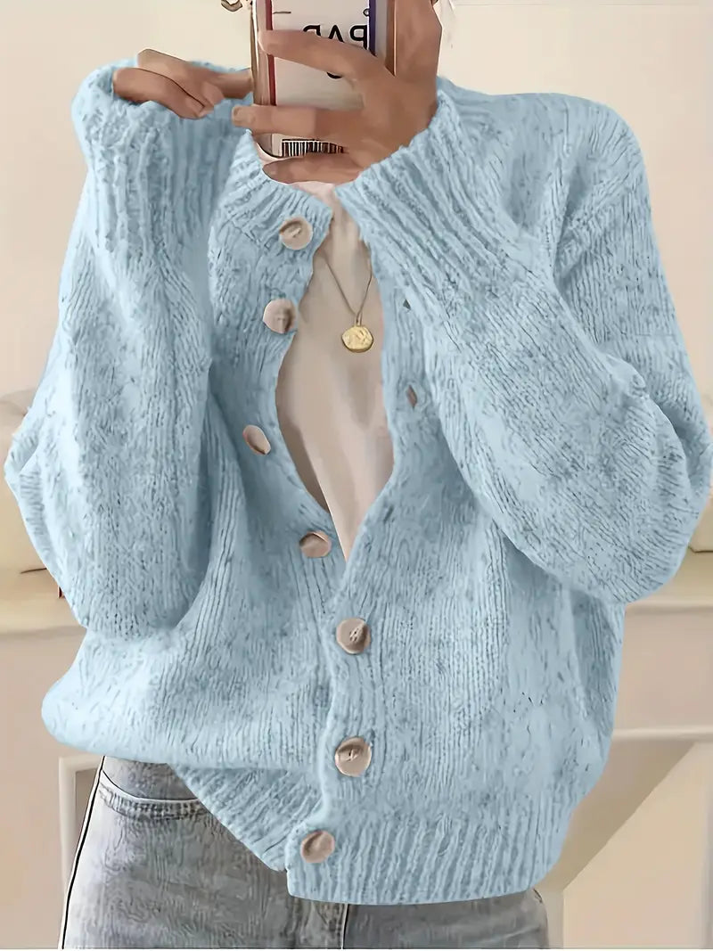 Livia – Elegant Cardigan