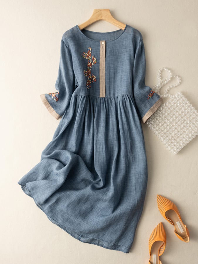Embroidered Dress with Round Neck
