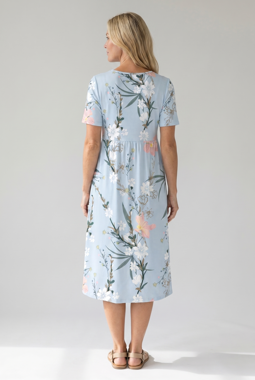 Floral A-Line Midi Dress with Round Neck and Short Sleeves