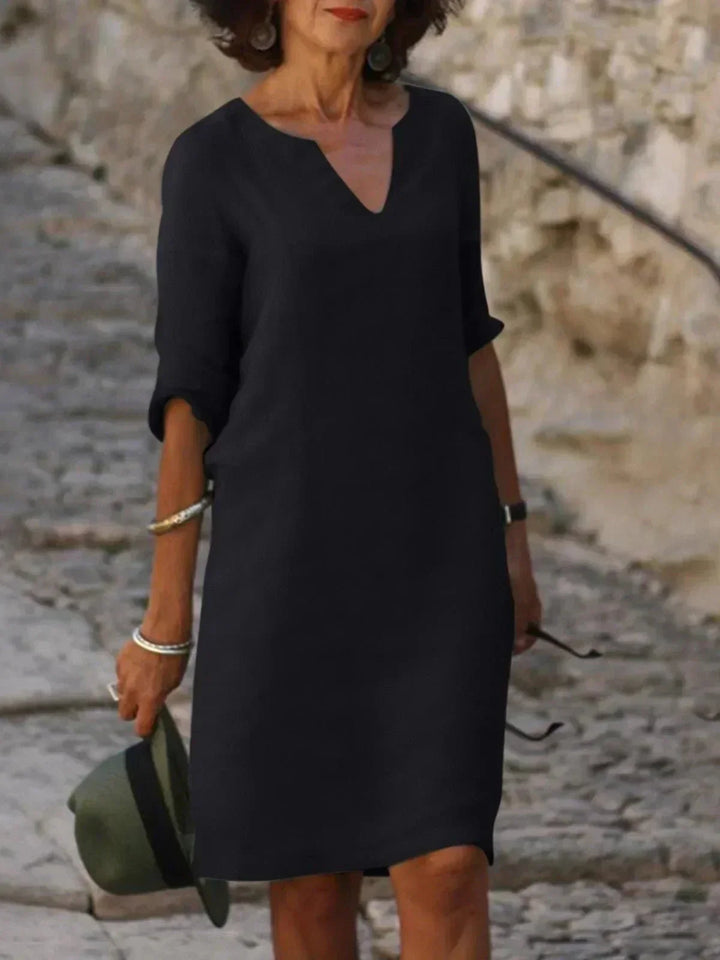 Maxi Dress with V-Neck and Three-Quarter Sleeves