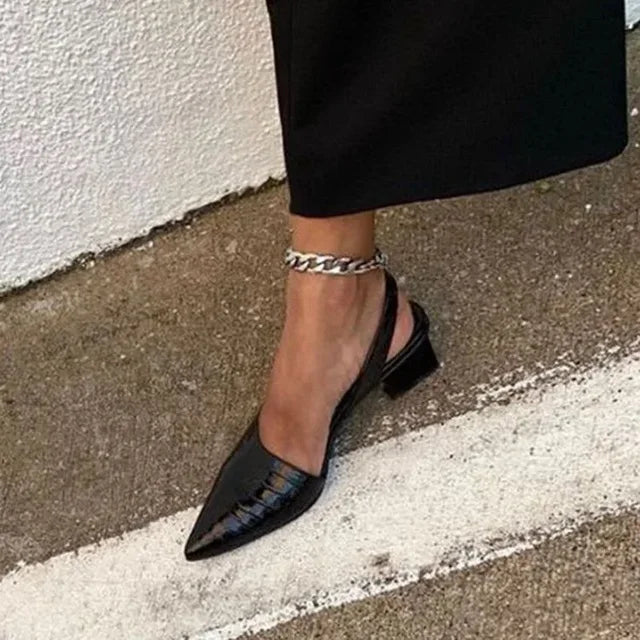 Orthopedic Pumps with Block Heel and Crocodile Pattern