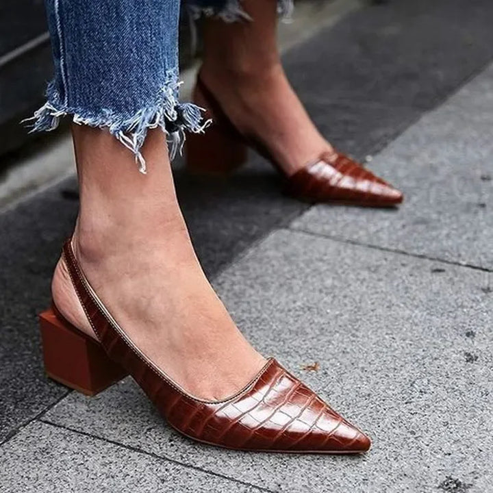 Orthopedic Pumps with Block Heel and Crocodile Pattern
