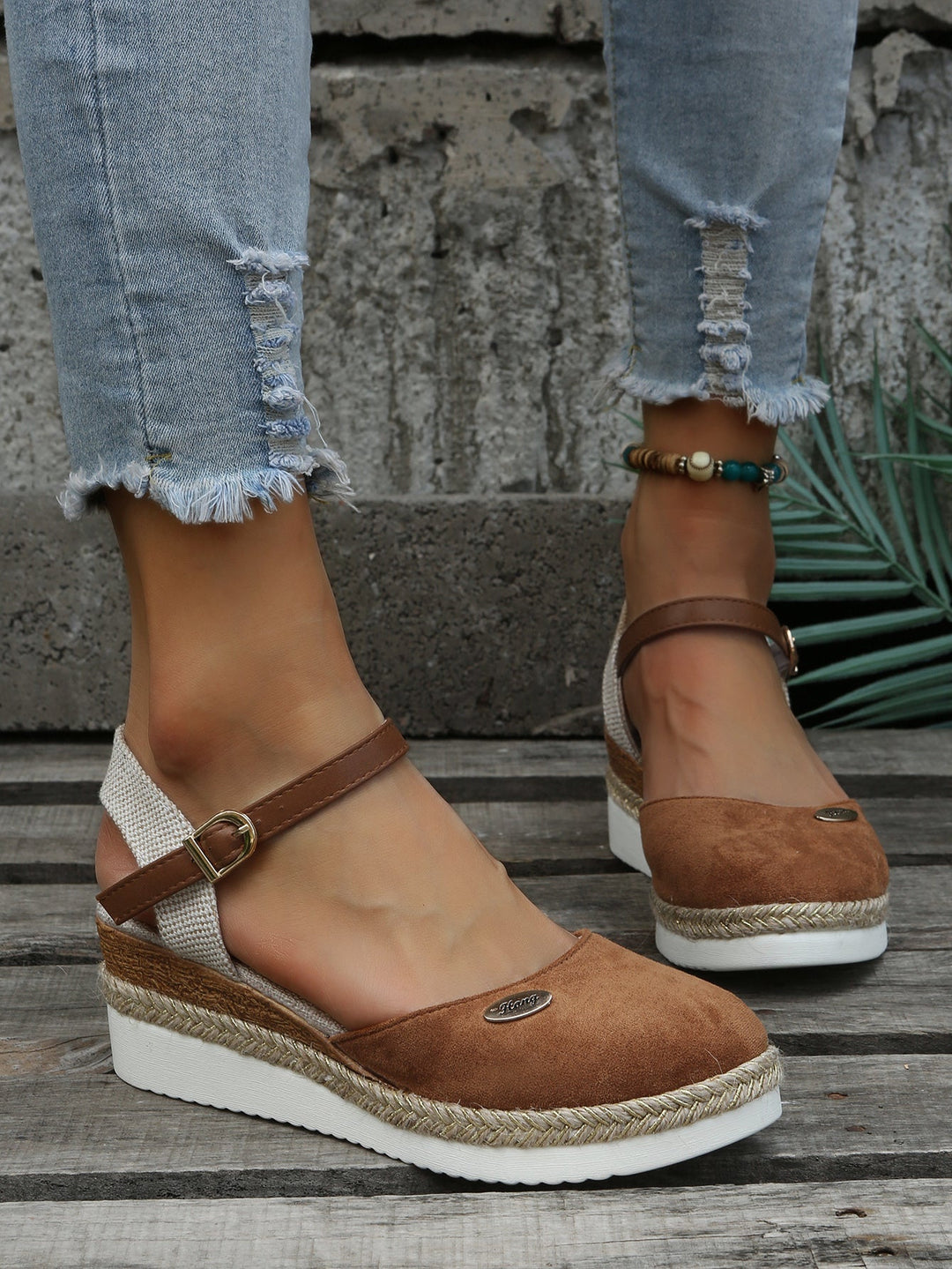 Orthopedic Woven Cushioned Sandals